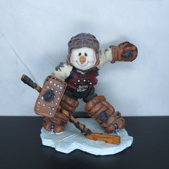 Boyds Bears "Bobby... The Defender" Figurine - Picture 5 of 6